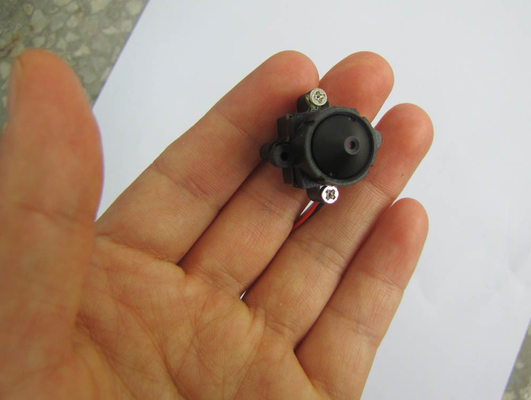 2のCMOS CCTVのカメラ モジュールVOAは穴、最も小さいHdのカメラ モジュールを取付ける